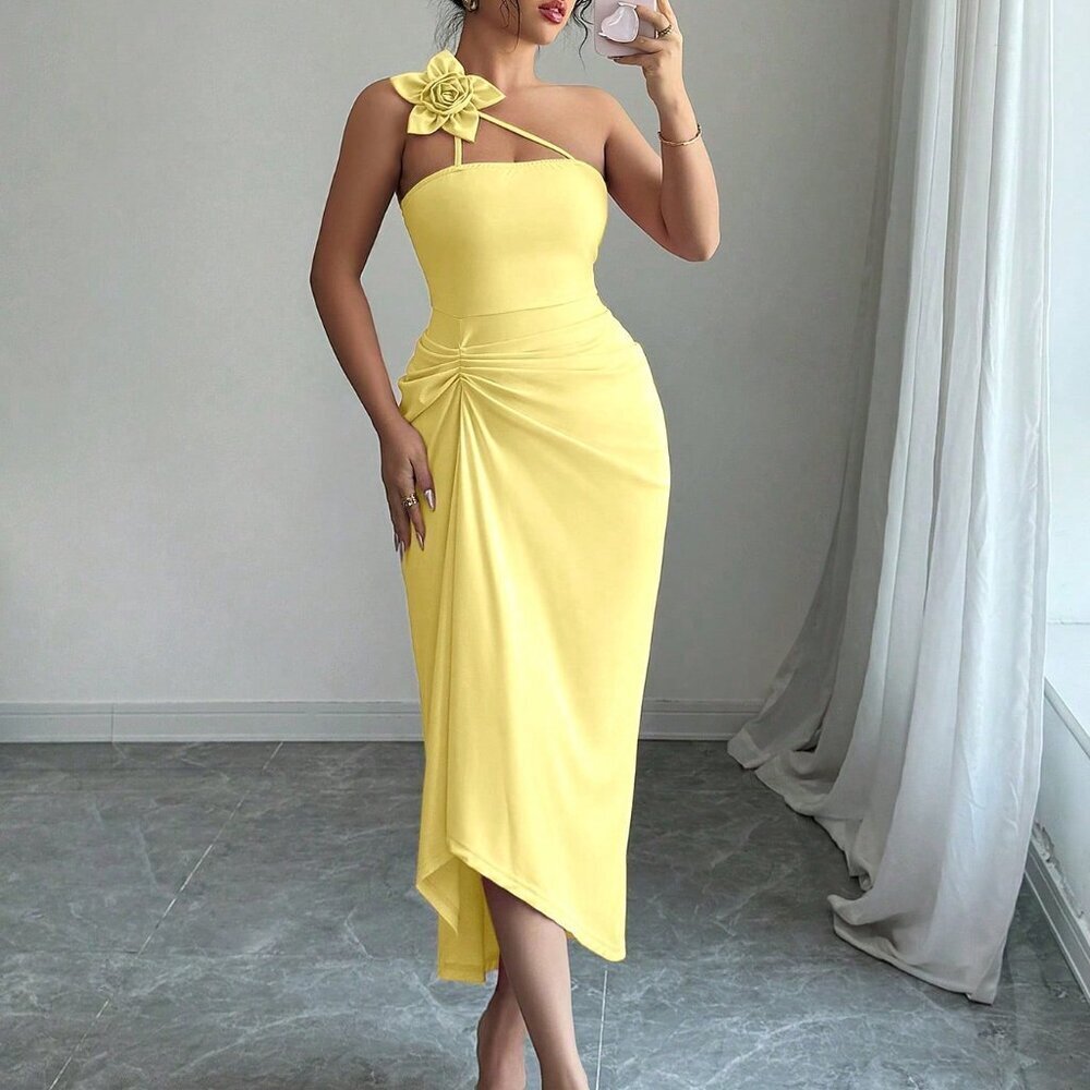 Yellow Elegant Women's 3d Floral Pleated Dress - Picture 3 of 6
